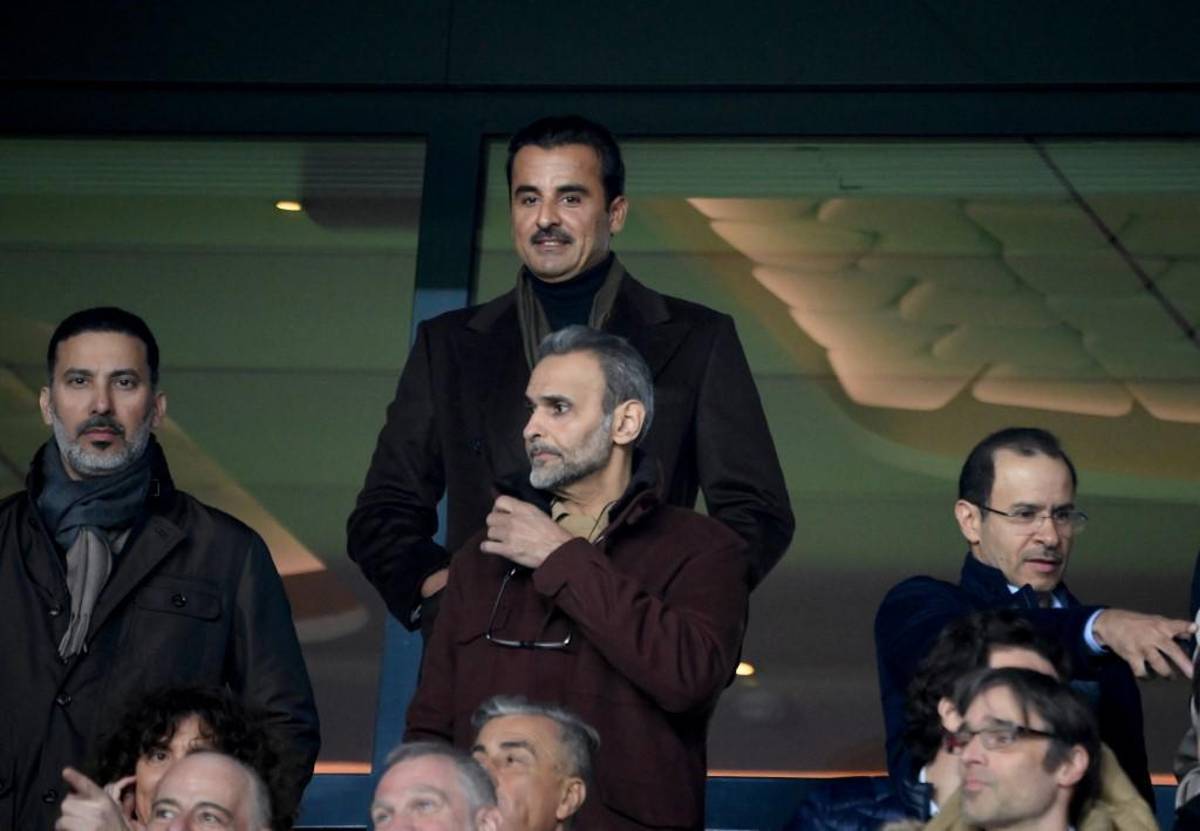 ¿Resignados? Los gestos de los jugadores del PSG por la derrota, quién se llevó la camiseta de Messi y así fue captado el emir de Qatar