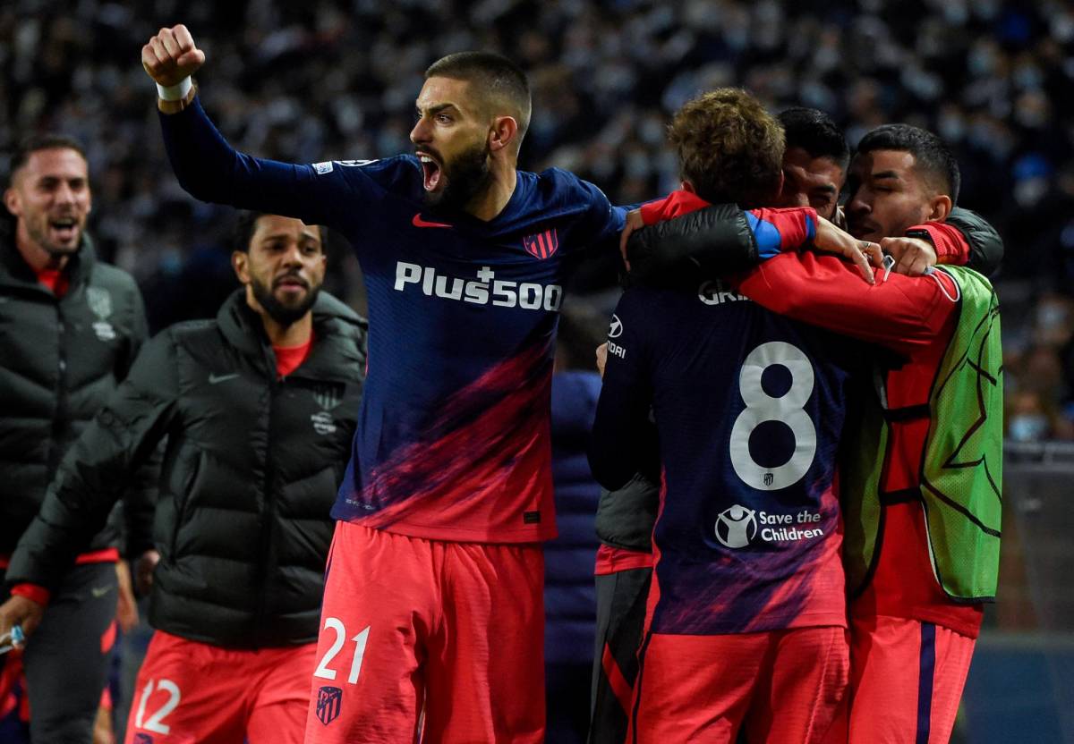 El Atlético de Madrid obra el milagro en Oporto y avanza a octavos de la Champions League