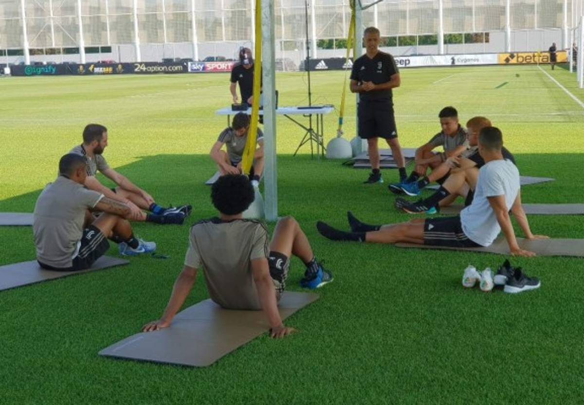 En fotos: El primer entrenamiento de Cristiano Ronaldo con la Juventus