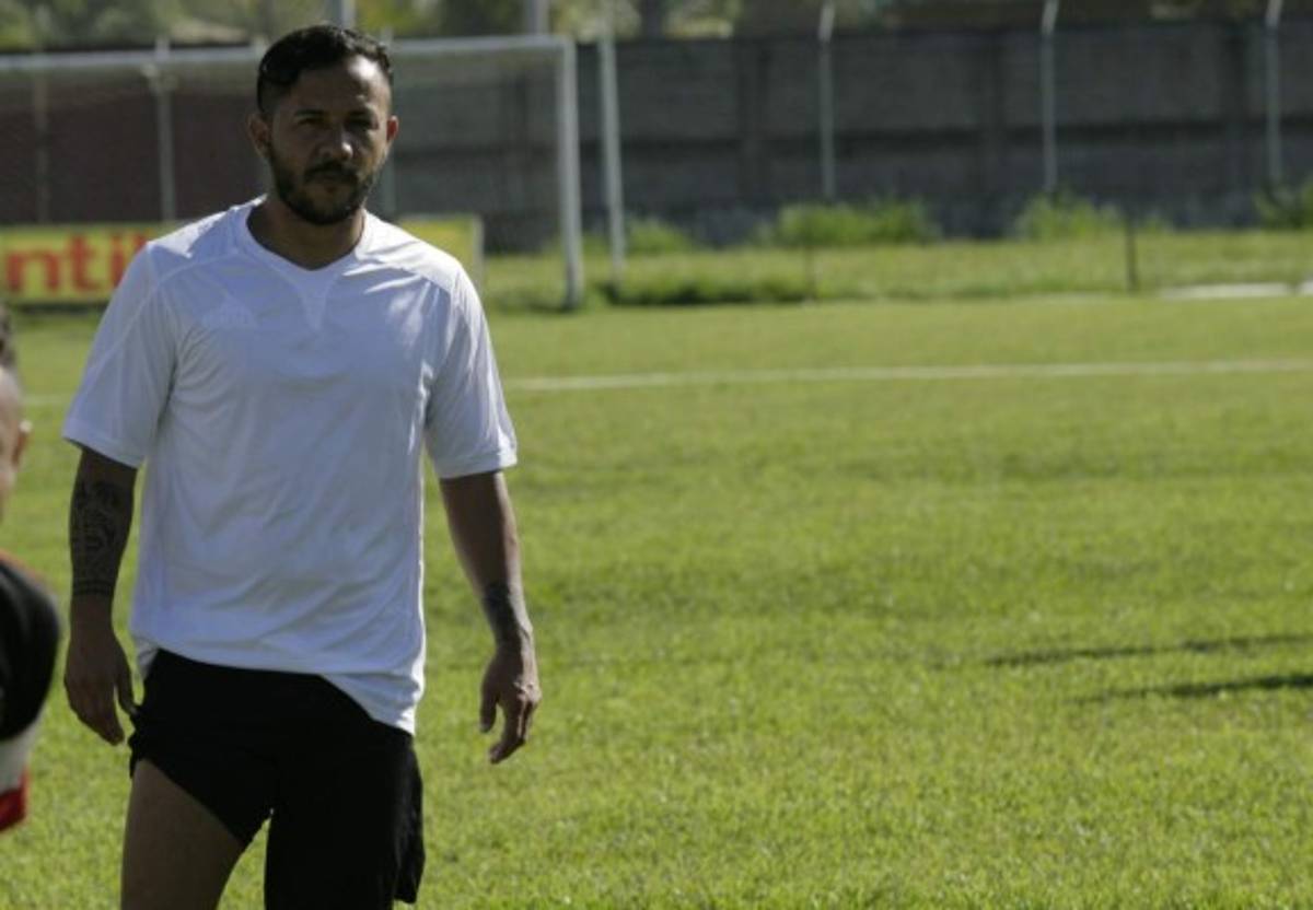 Diego Reyes con ofertas de la MLS y Carlos Pavón Jr seguiría a su papá