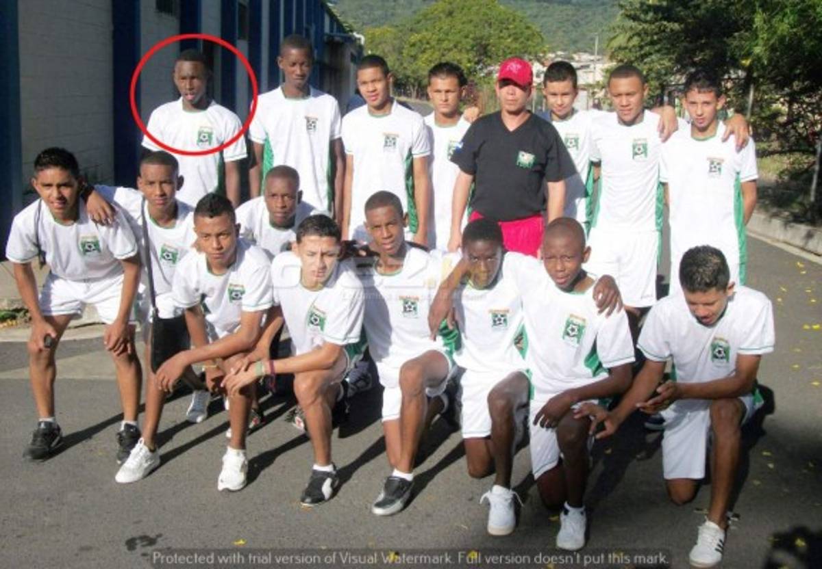 ¡Inéditas! Así fue el inicio de Alberth Elis en el fútbol en Puerto Cortés cerca del Platense