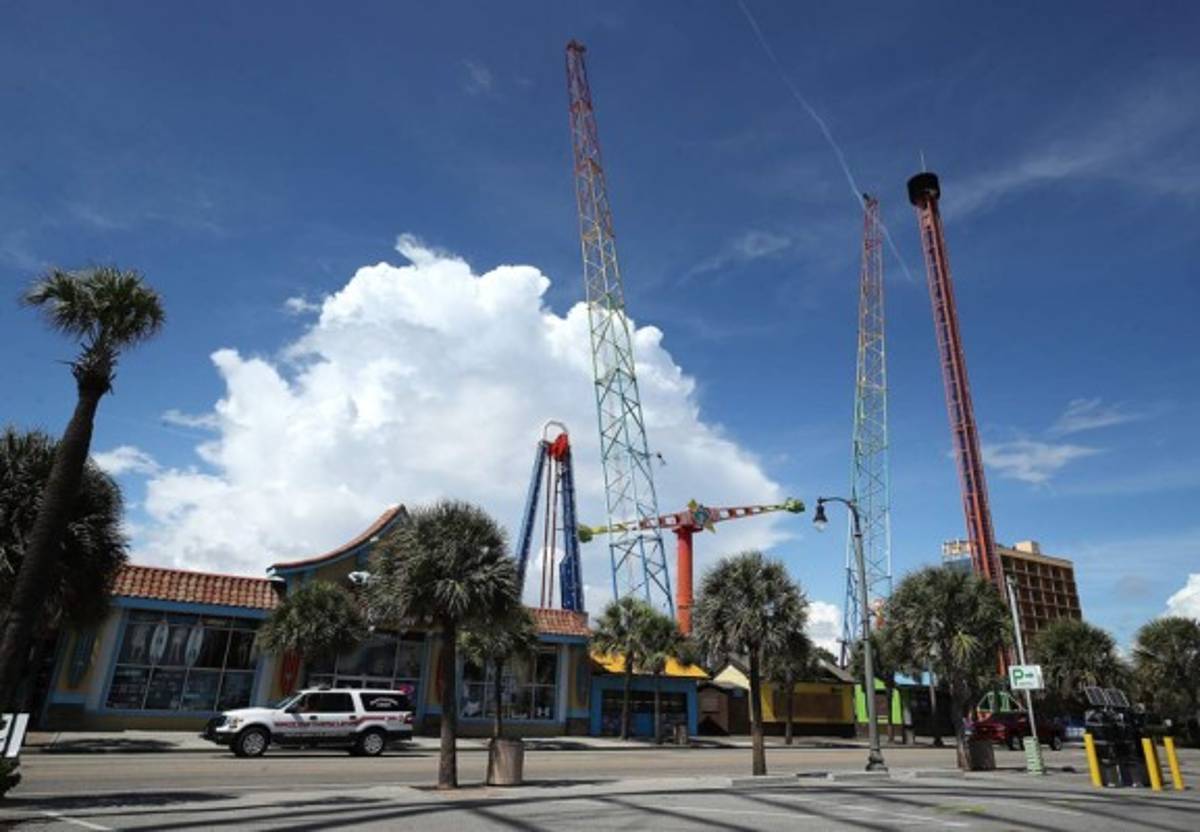 Así esperan en las costas de las Carolinas al poderoso huracán Florence