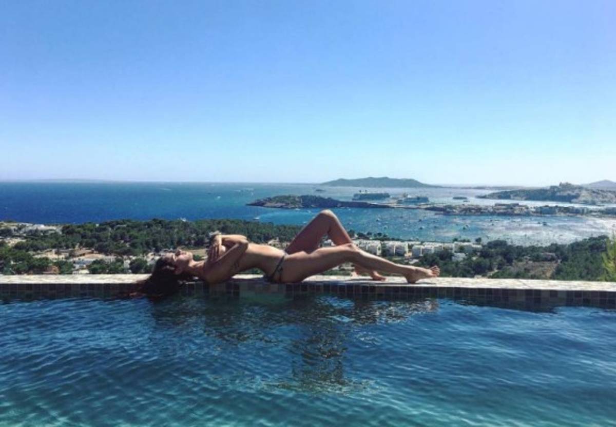 Maxi López disfruta de sus vacaciones en Ibiza con tres espectaculares modelos