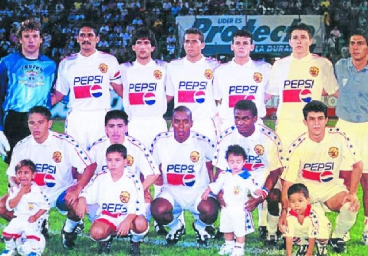 Equipazo de lujo: Wilmer Velásquez sorprende con su 11 histórico de los mejores jugadores de Olimpia