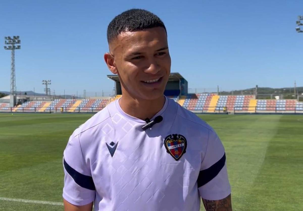 Hansi Flick lo echó del Barcelona y Real Madrid soltaría una bomba; ofertón por Luis Díaz y Keylor tiene nuevo club