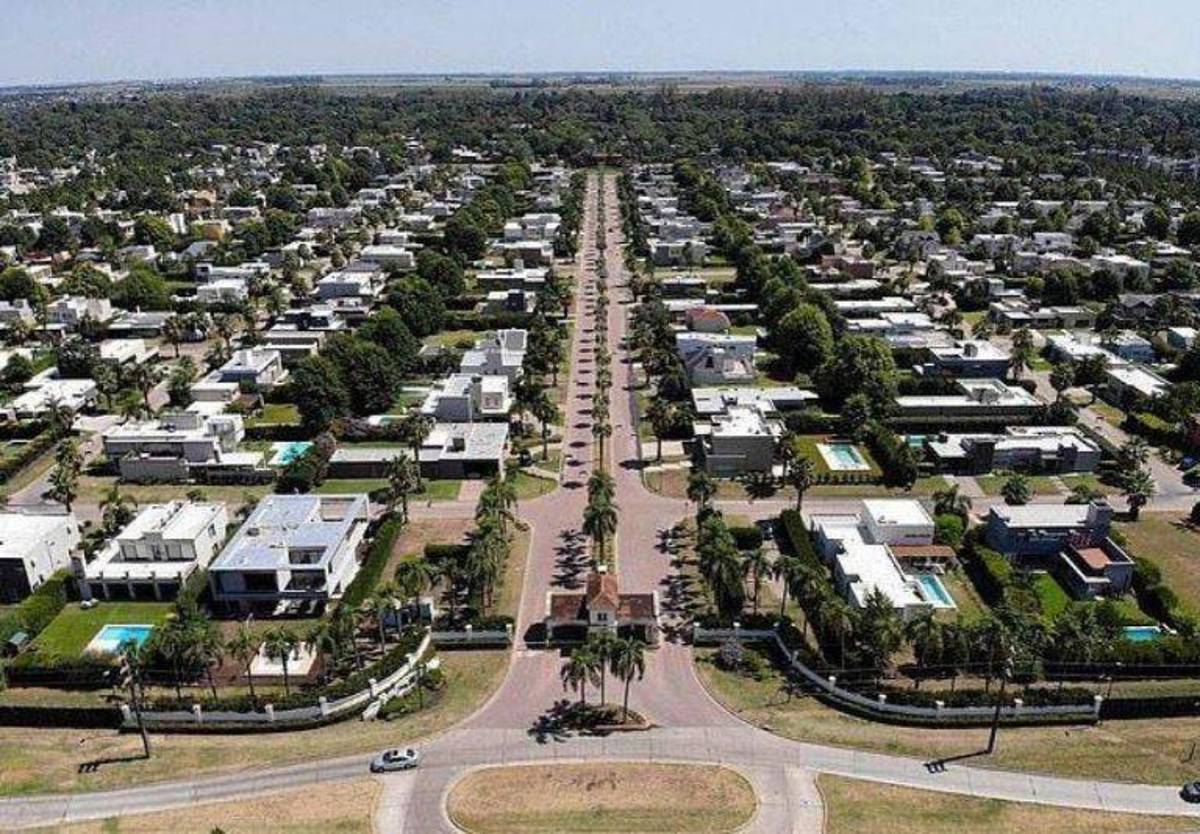 El barrio privado donde vive Messi en Rosario, el chat de los vecinos y la tecnología que usan para cuidarlo: ‘‘Déjenlo descansar’’