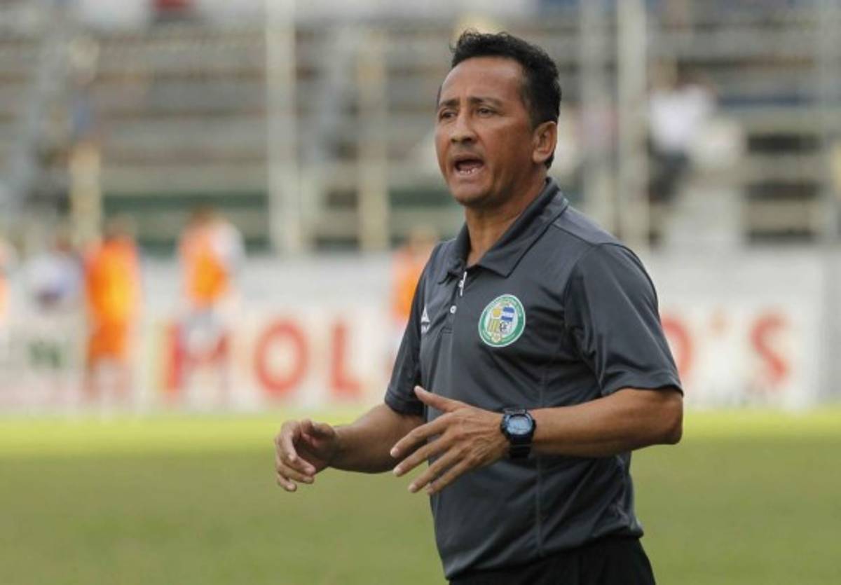 ¡Viejos zorros! Los técnicos con más partidos dirigidos en Honduras