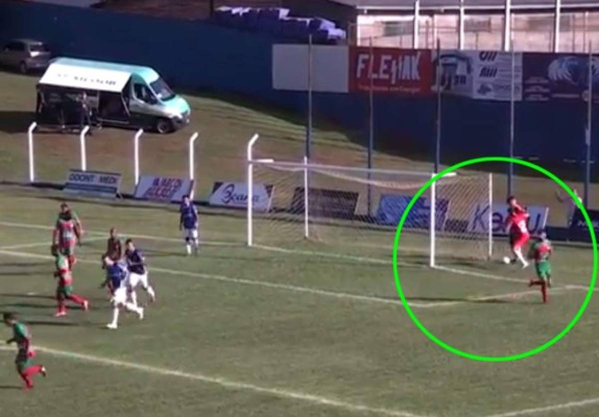 Los jugadores que perdieron la cabeza y agredieron a un recogebalones