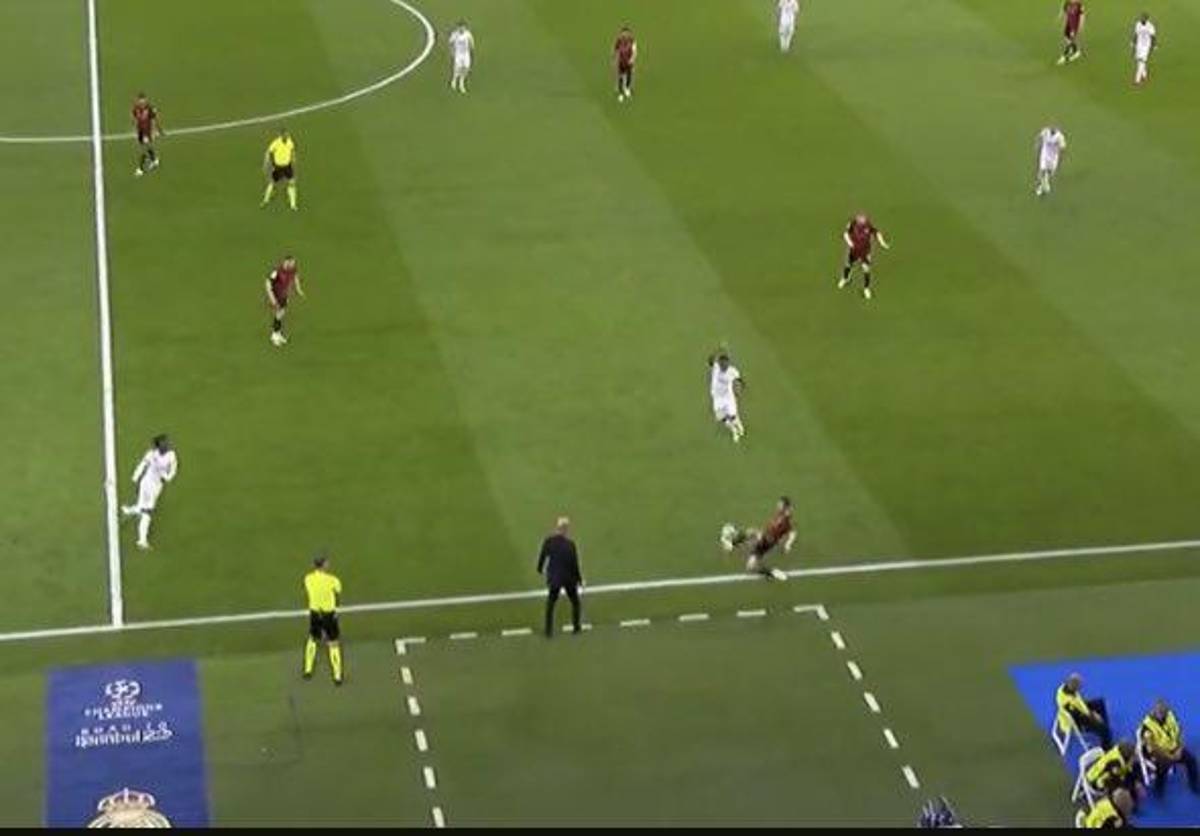 La reacción de Guardiola por el golazo de Vinicius y los gestos de Haaland con el brasileño; el enfado de Ancelotti tras el empate