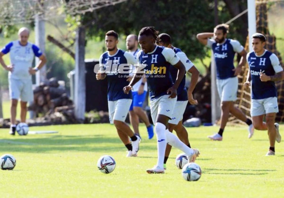 ¡Busitos y escondieron el 11! Las fotos del último entreno de Honduras antes de enfrentar a México