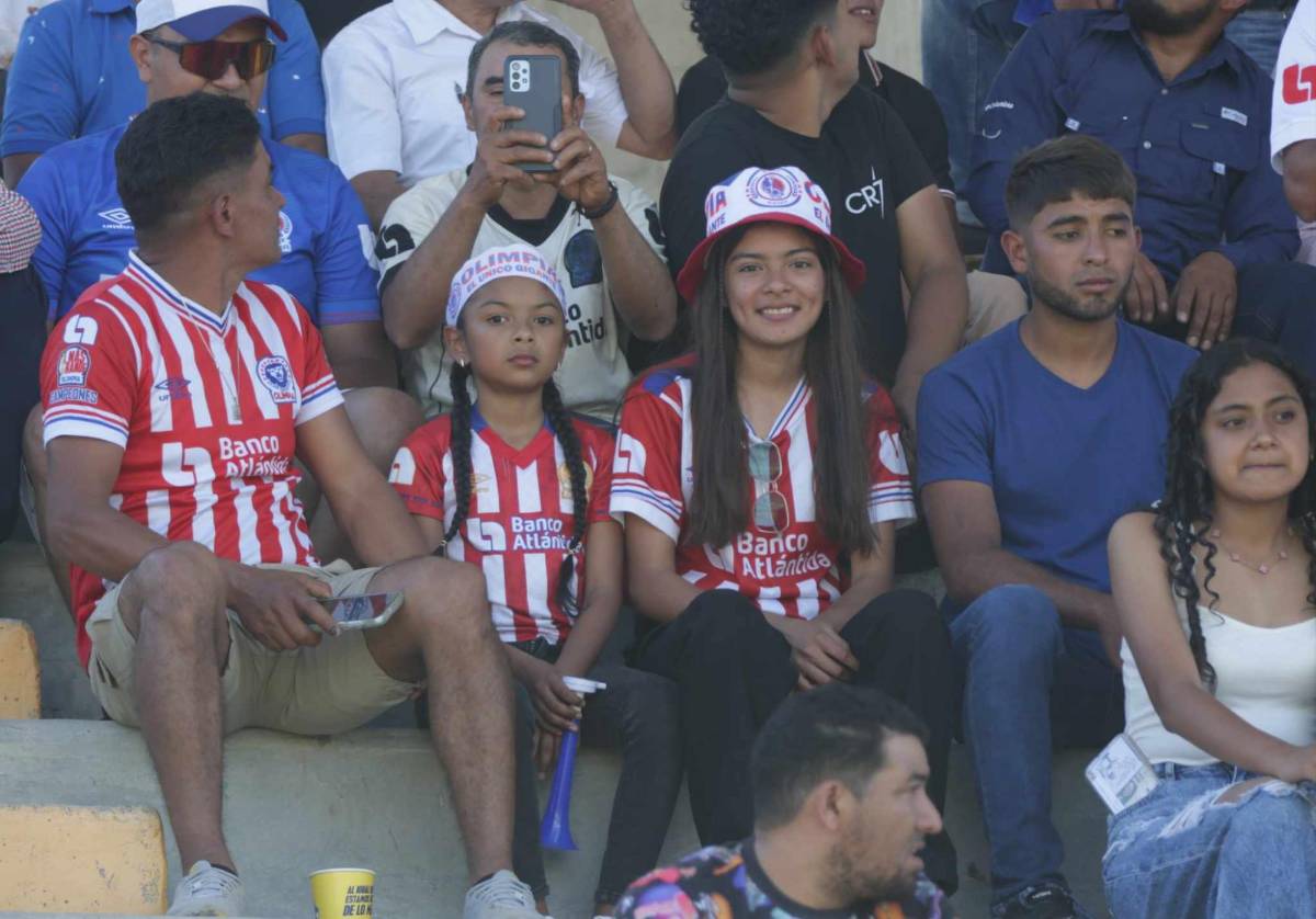 Locura por Olimpia en Danlí: nadie se quiso perder la visita del león y llegaron en familias; así respondieron los jugadores