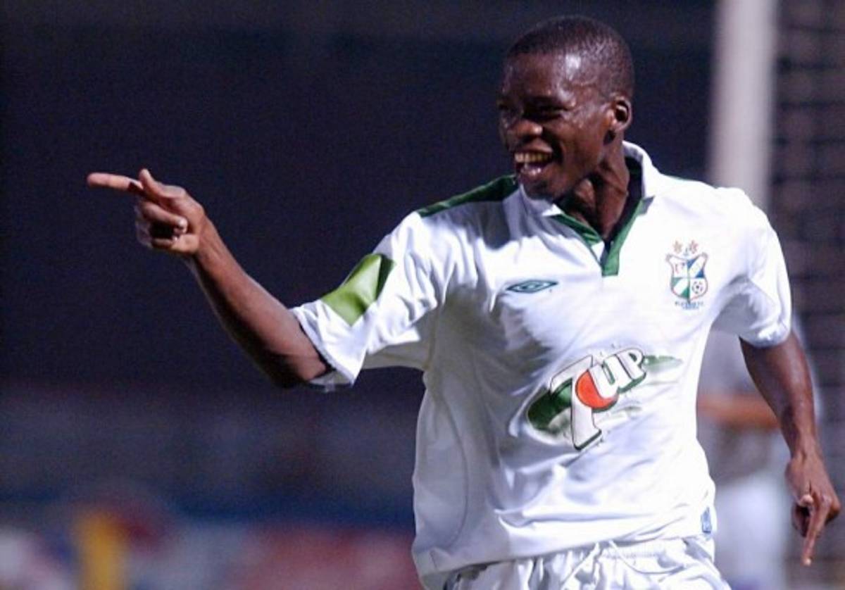 Aumenta el número de futbolistas que se han retirado en silencio en Honduras