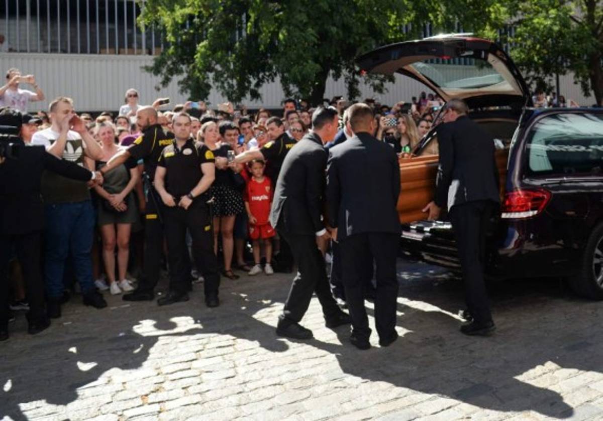 El último adiós: Llanto y dolor en el funeral de José Antonio 'La Perla' Reyes