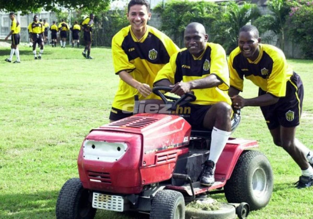 Del baúl de los recuerdos: La foto de Pacini, los futbolistas en el presidio y el contrato de Osman