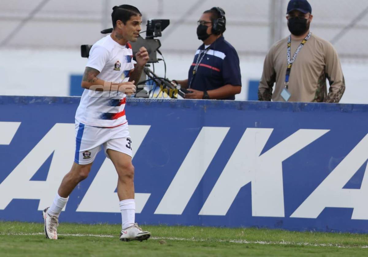 ¡No pierden el toque! Así lucen los exjugadores de Olimpia y Motagua que disfrutaron en un partido benéfico en Tegucigalpa
