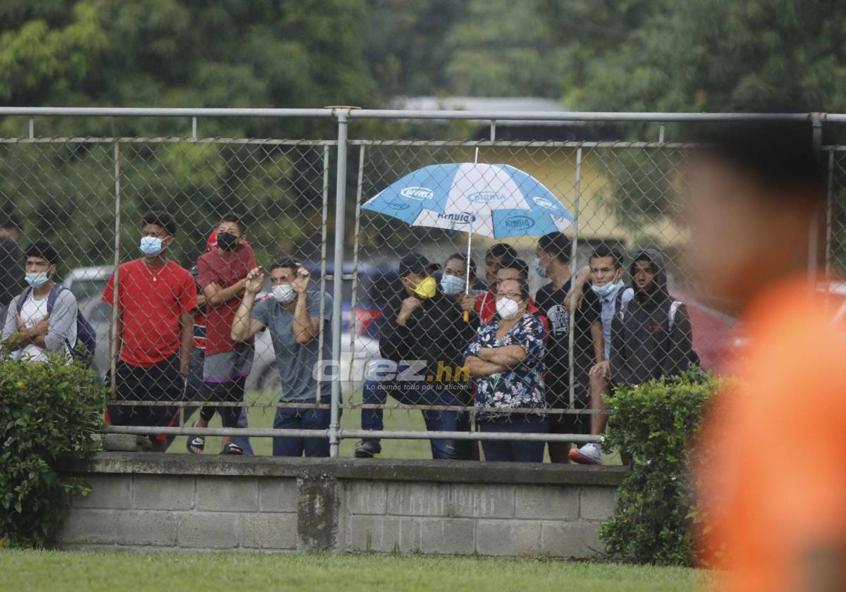 Arrancó el Torneo de Reservas: La magia del ‘Nenito’ Obando, los aficionados e invitados de lujo en el Real España-Marathón