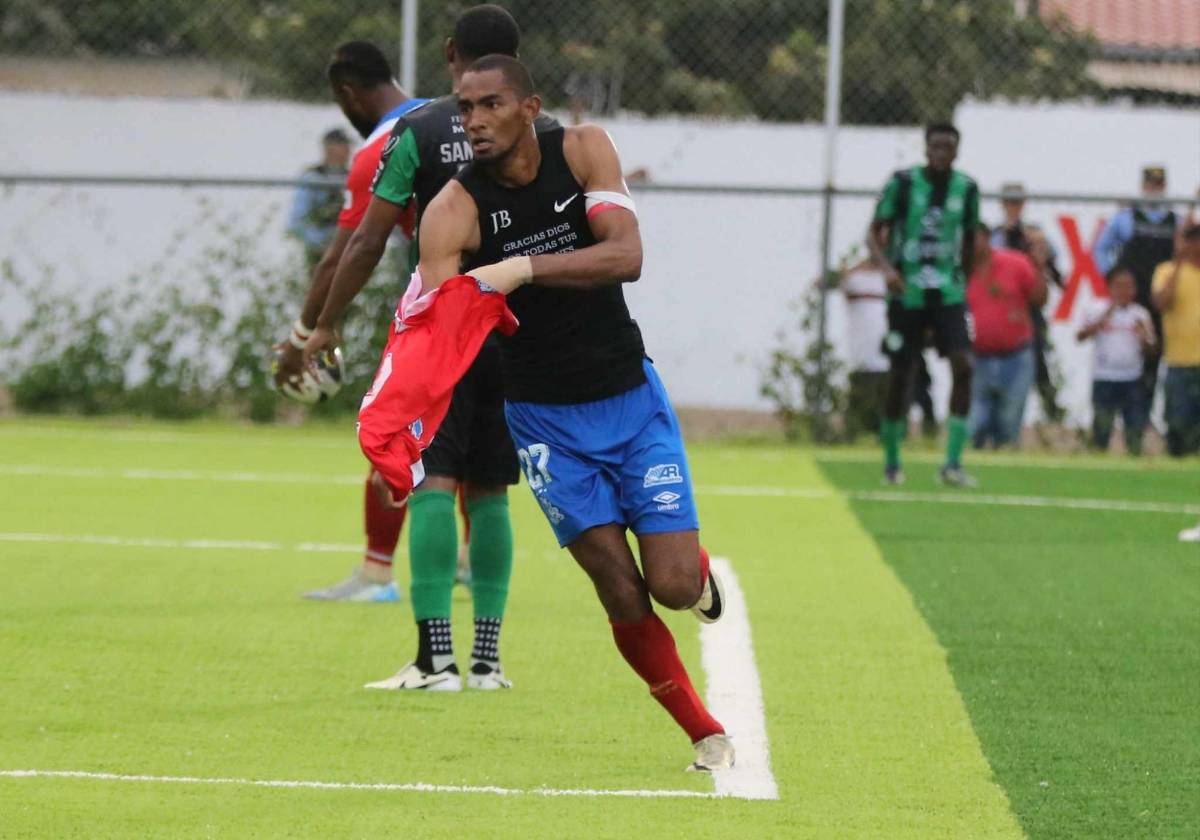 El día que Bengtson se convirtió en leyenda y quebró la marca de Wilmer Velásquez para ser el máximo goleador de la Liga de Honduras