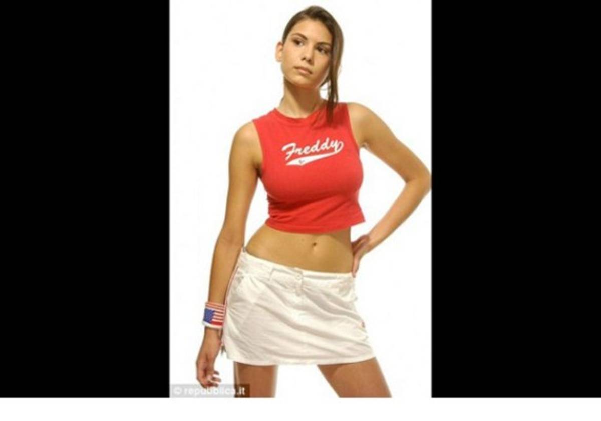 FOTOS: Elena Tambini, la árbitro que destaca en el fútbol italiano