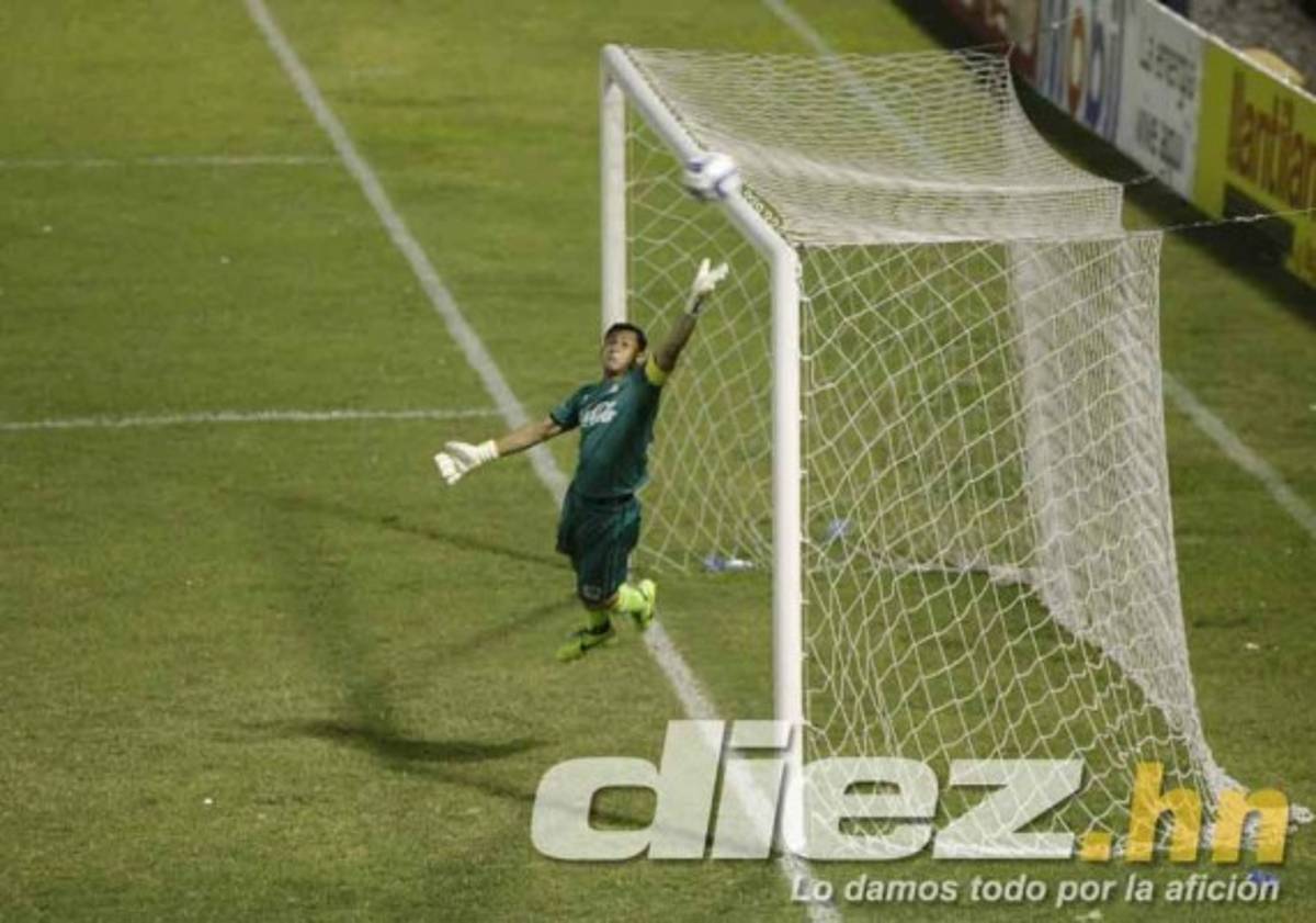 Olimpia pega primero al Real España y en el estadio Morazán