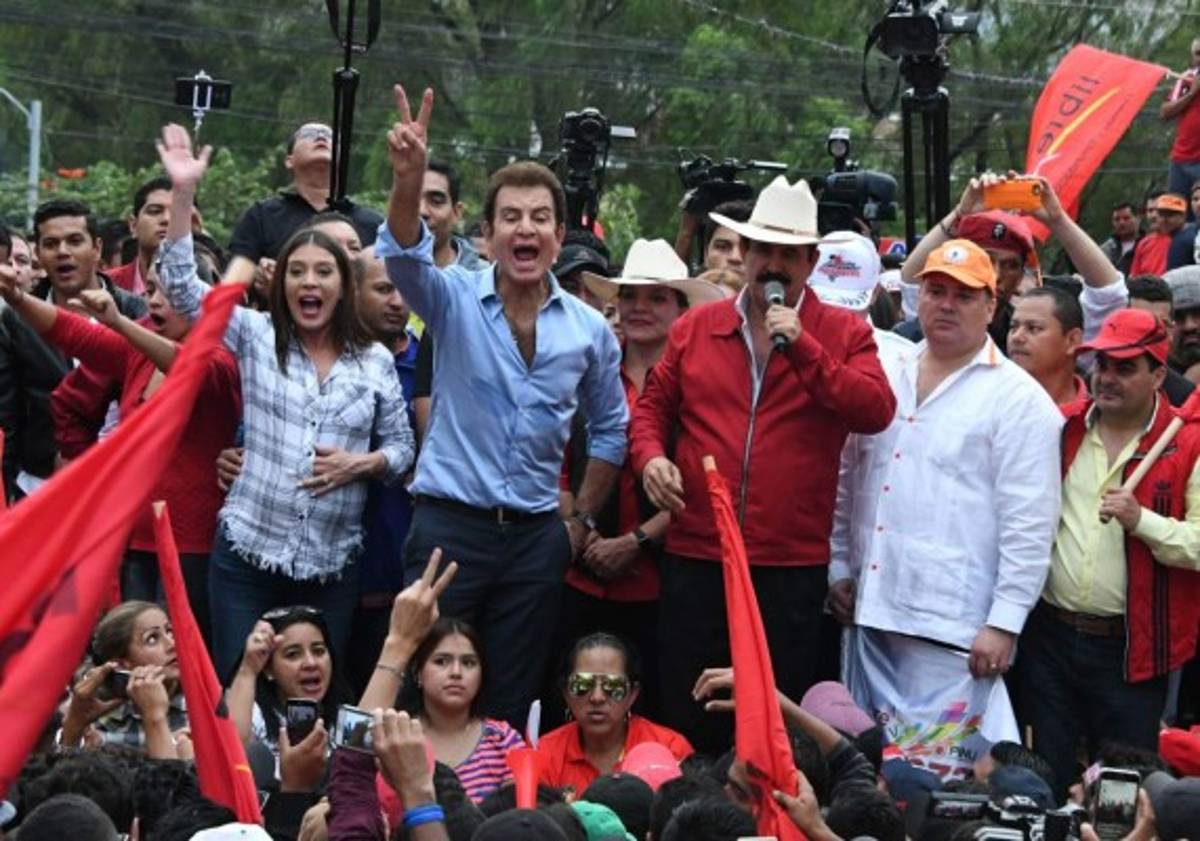LOCURA: Así festejó Salvador Nasralla tras declararse como el próximo presidente de Honduras