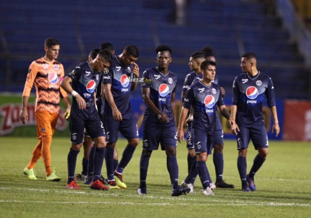 Chicas lindas, la tristeza del Motagua y Jerry Bengtson consolando a Emilio Izaguirre