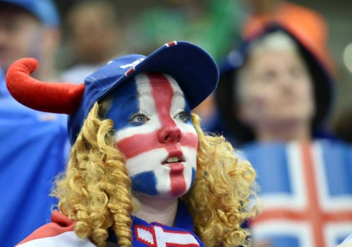¡Hermosas debutantes! Islandesas llenarán de belleza los estadios de Rusia