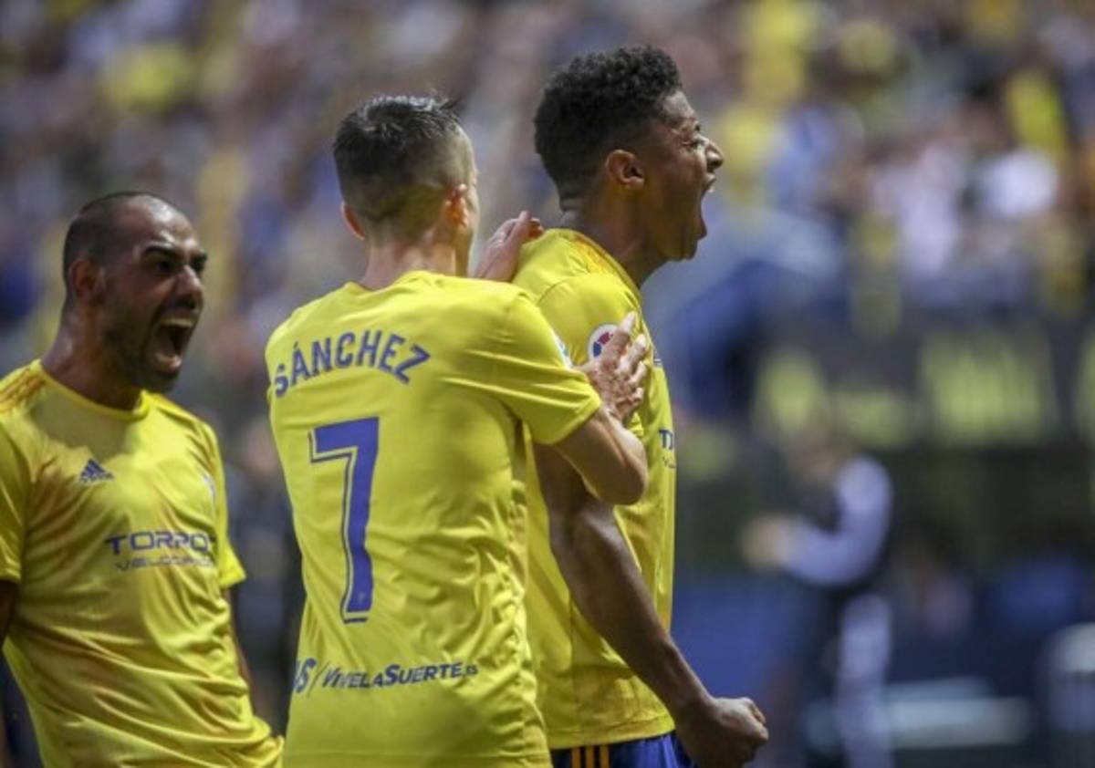 Compañero de Choco Lozano en Cádiz prefiere retirarse del fútbol por miedo al coronavirus