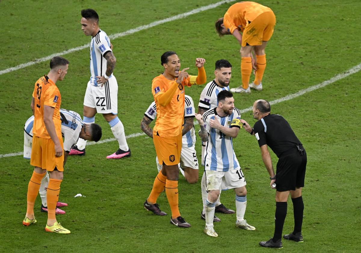 FOTOS: el desafiante festejo de Messi tras su récord, Antonella la goza en el palco, tremendo zafarrancho y Argentina explota