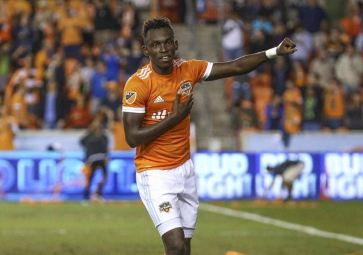 ¡VUELVEN! Así sería la primera convocatoria de Honduras con Carlos Tábora