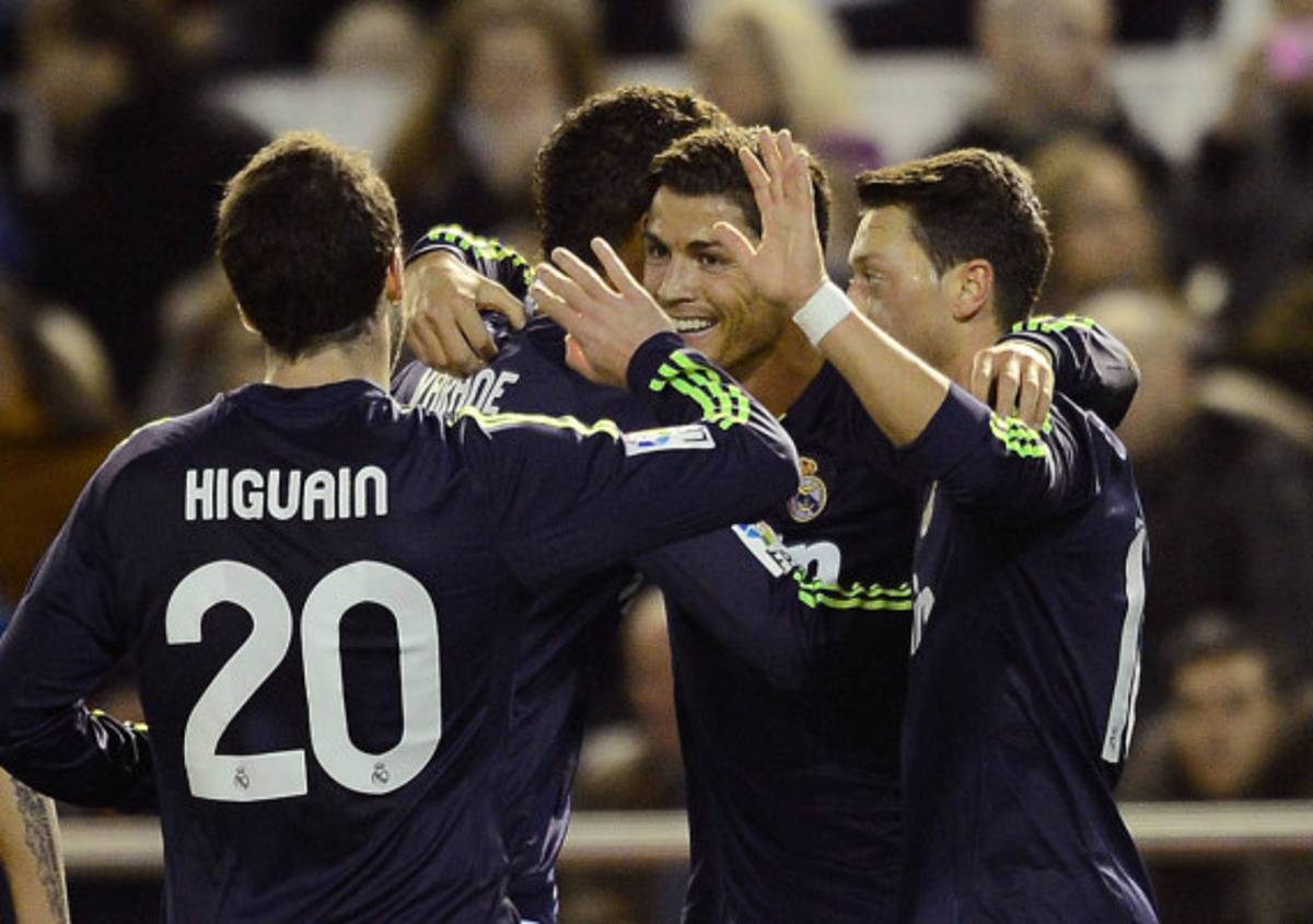 El Real Madrid pasó por encima del Valencia en Mestalla.
