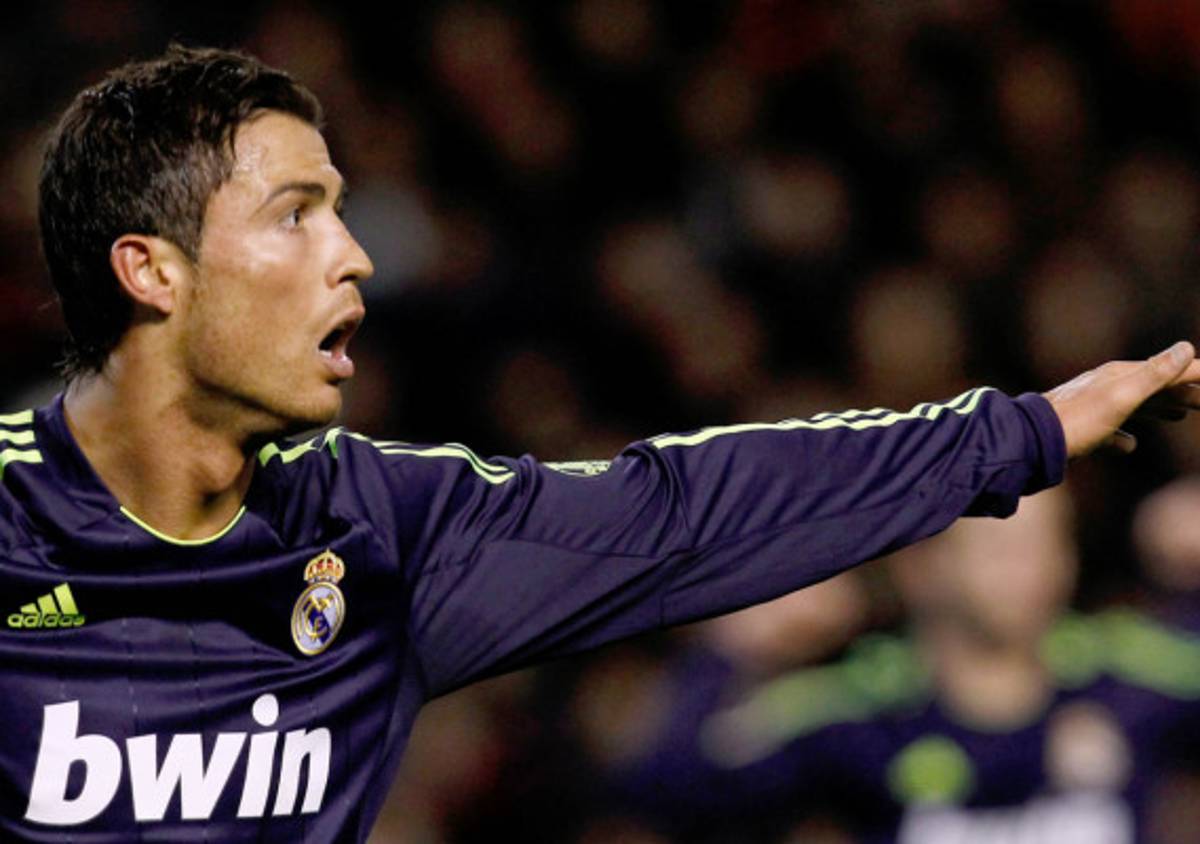 El Real Madrid pasó por encima del Valencia en Mestalla.