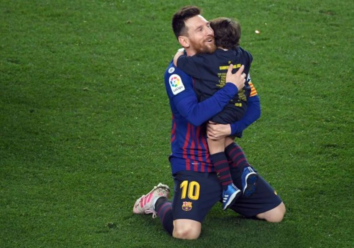 NO SE VIO POR TV: Messi y su tierna celebración en título de Barcelona