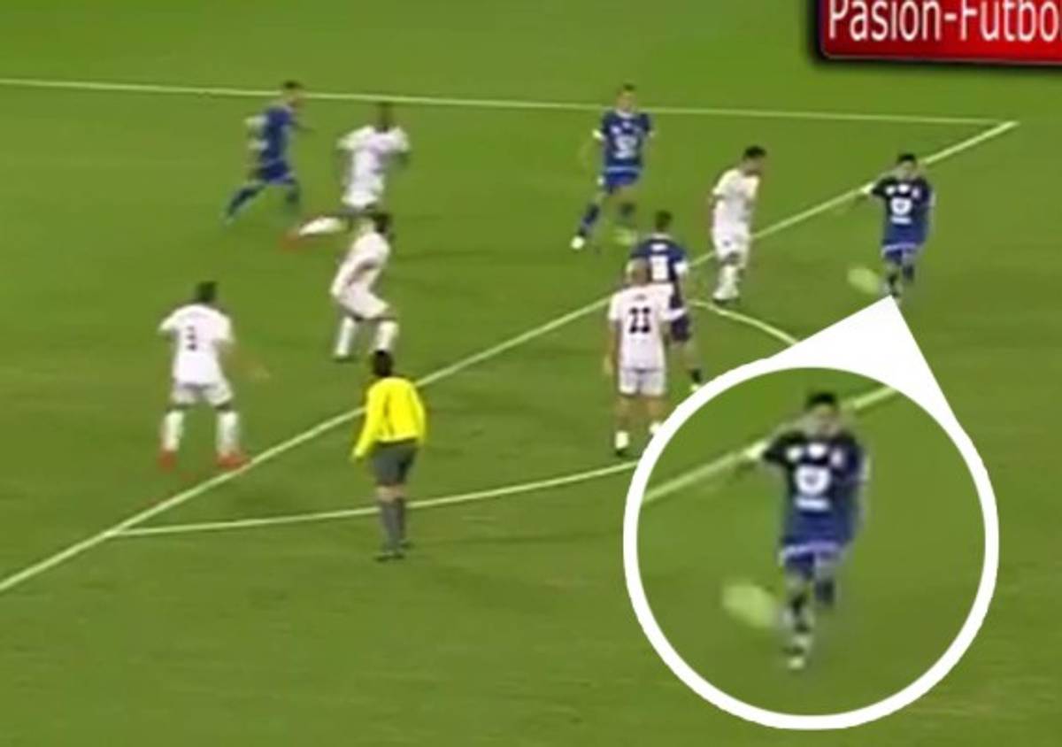 VIDEO: El exquisito pase de Diego Maradona a sus 55 años