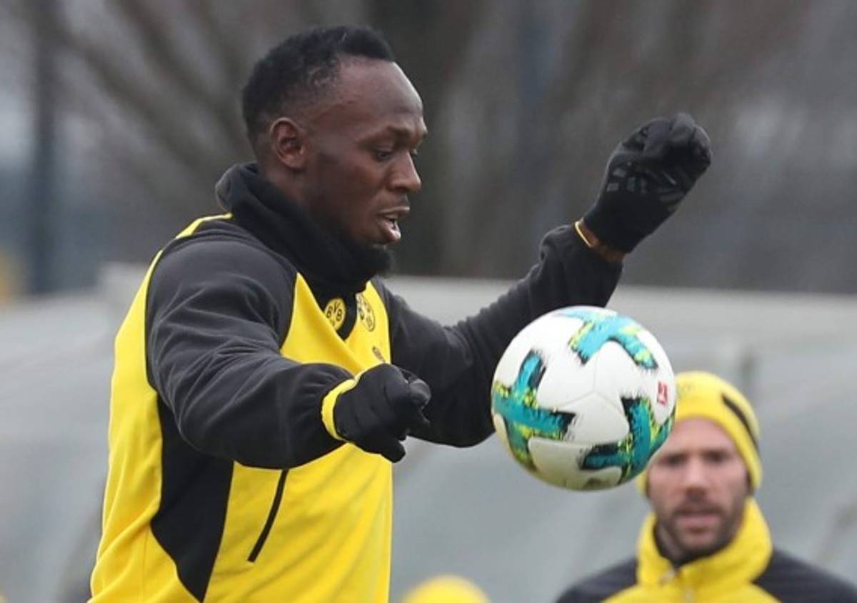 Usain Bolt realiza entrenamiento con el Borussia Dortmund
