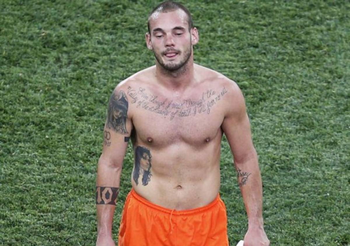 Impactante: Así luce ahora Wesley Sneijder a dos semanas de anunciar su retiro