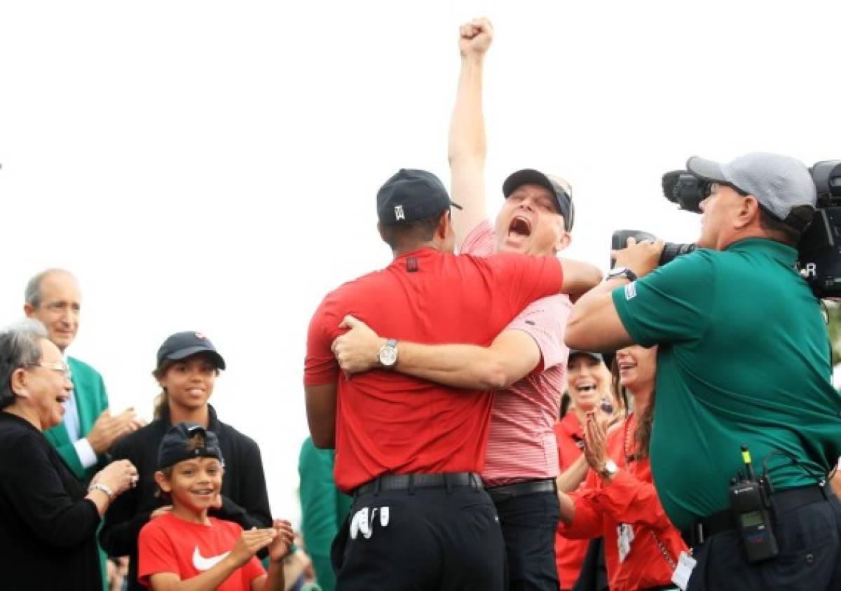 ¡Emotivo festejol! Así celebró Tiger Woods después de 11 años sin ganar un Masters