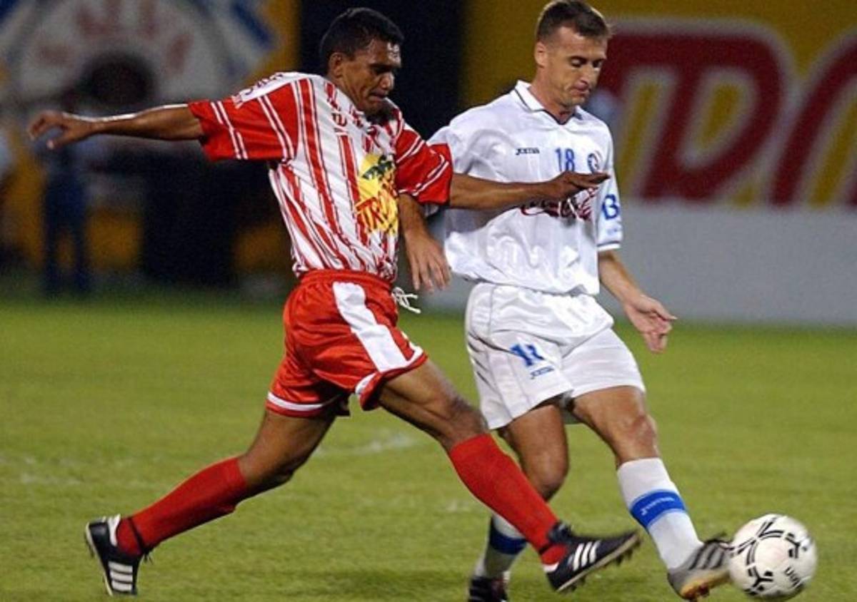 Los 11 más grandes 'matadores' extranjeros que dejaron y siguen dejando huella en Honduras