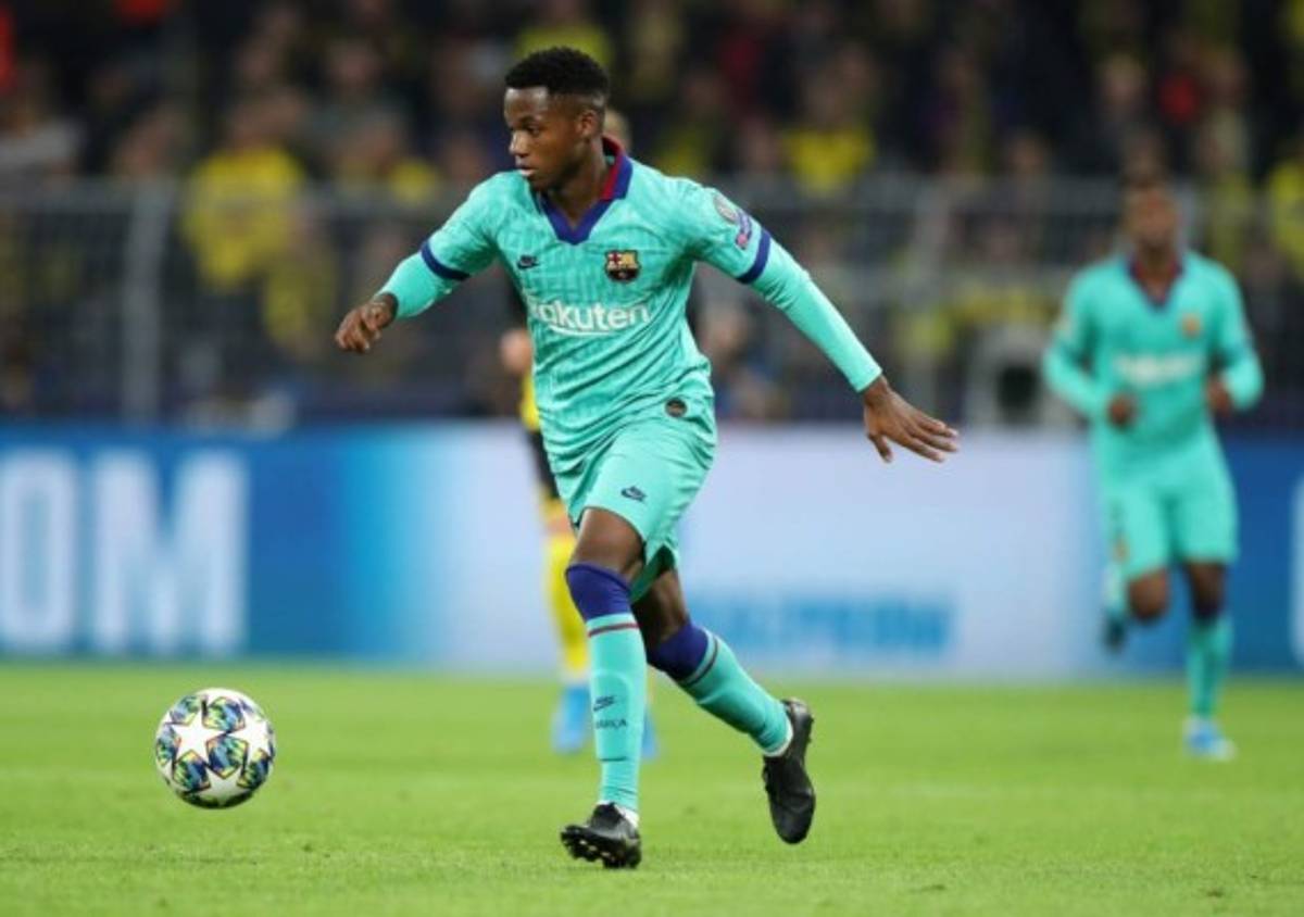 Desde otro ángulo: Los jugadores 'peor pagados' del Real Madrid y Barcelona