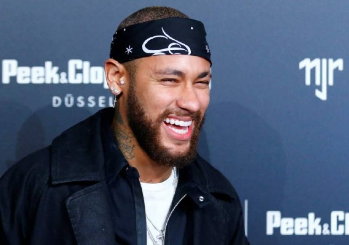 ¿Lesionado? Neymar se va a una fiesta de moda en Alemania y enfada al PSG