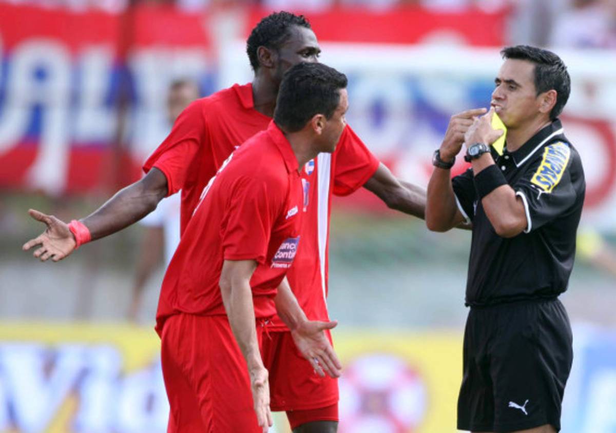 Benigno Pineda anunció su retiro del arbitraje