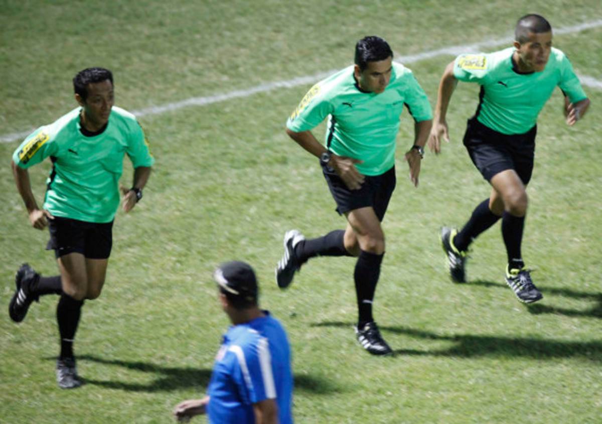 Benigno Pineda anunció su retiro del arbitraje