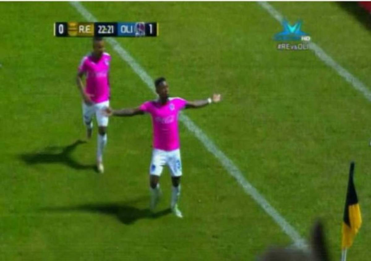 VIDEO: Golazo de Romell Quioto dejó hincado a Allans Vargas