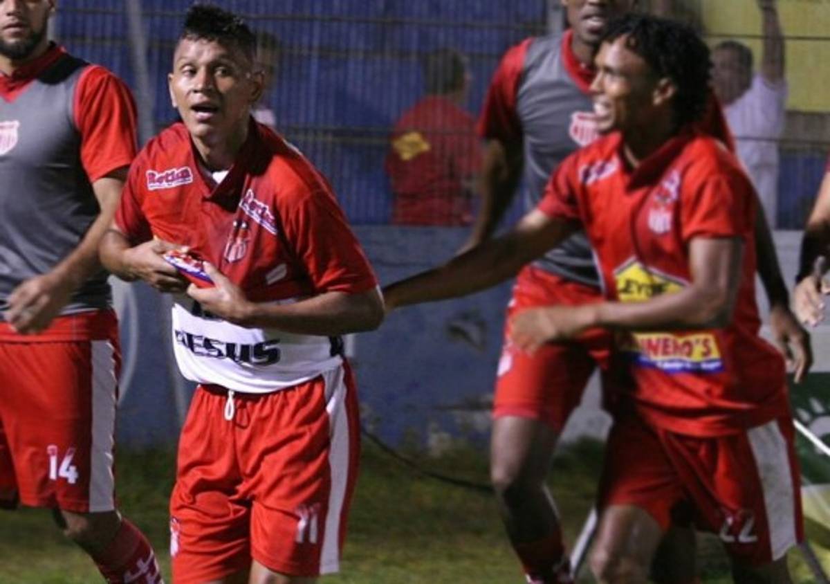 Bryan Moya: 'Héctor Vargas me dijo que le gustaría tenerme en el equipo'