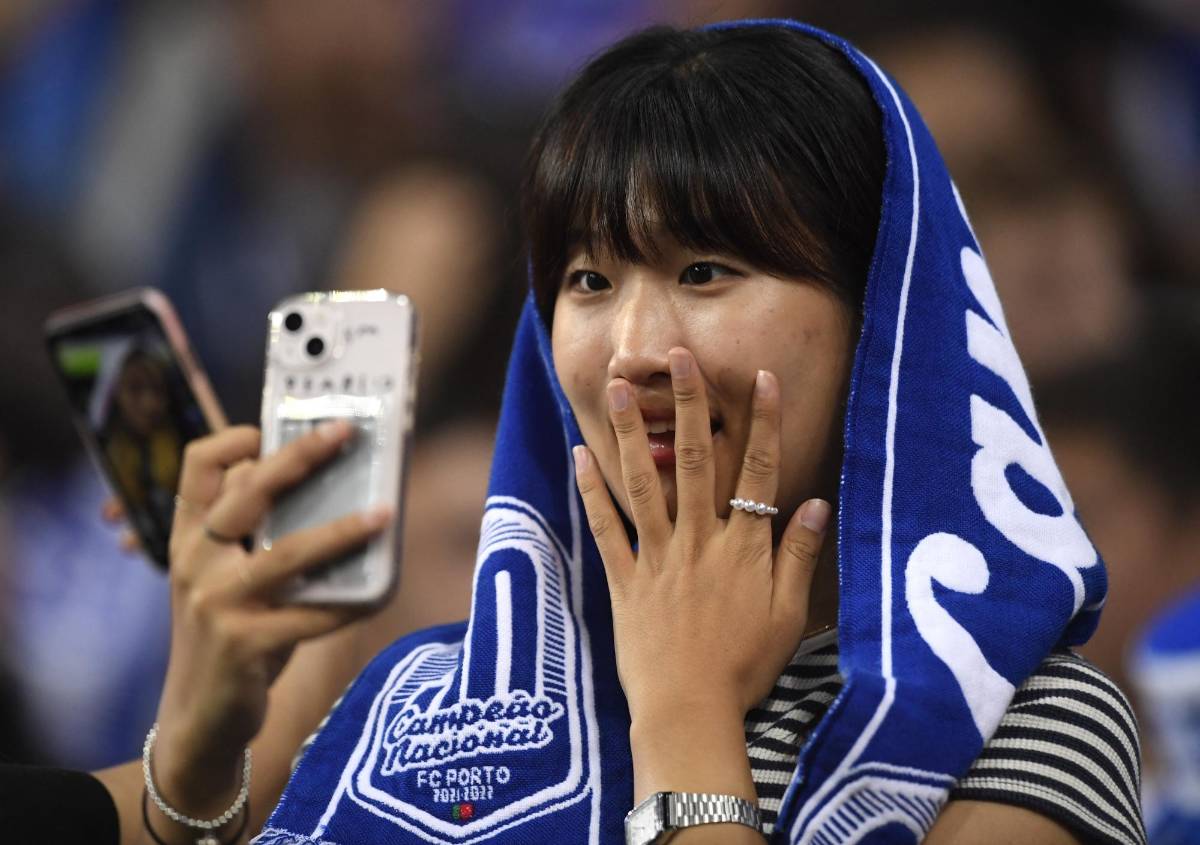 No se vio por TV: El berrinche de Xavi, el ex Barcelona que volvió a anotar en Champions y ¿quiénes son las asiáticas?