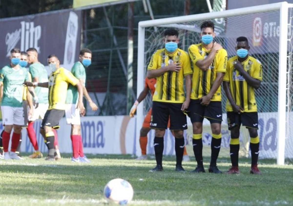 En fotos: Así serían los clásicos de Liga en Honduras con jugadores usando mascarillas