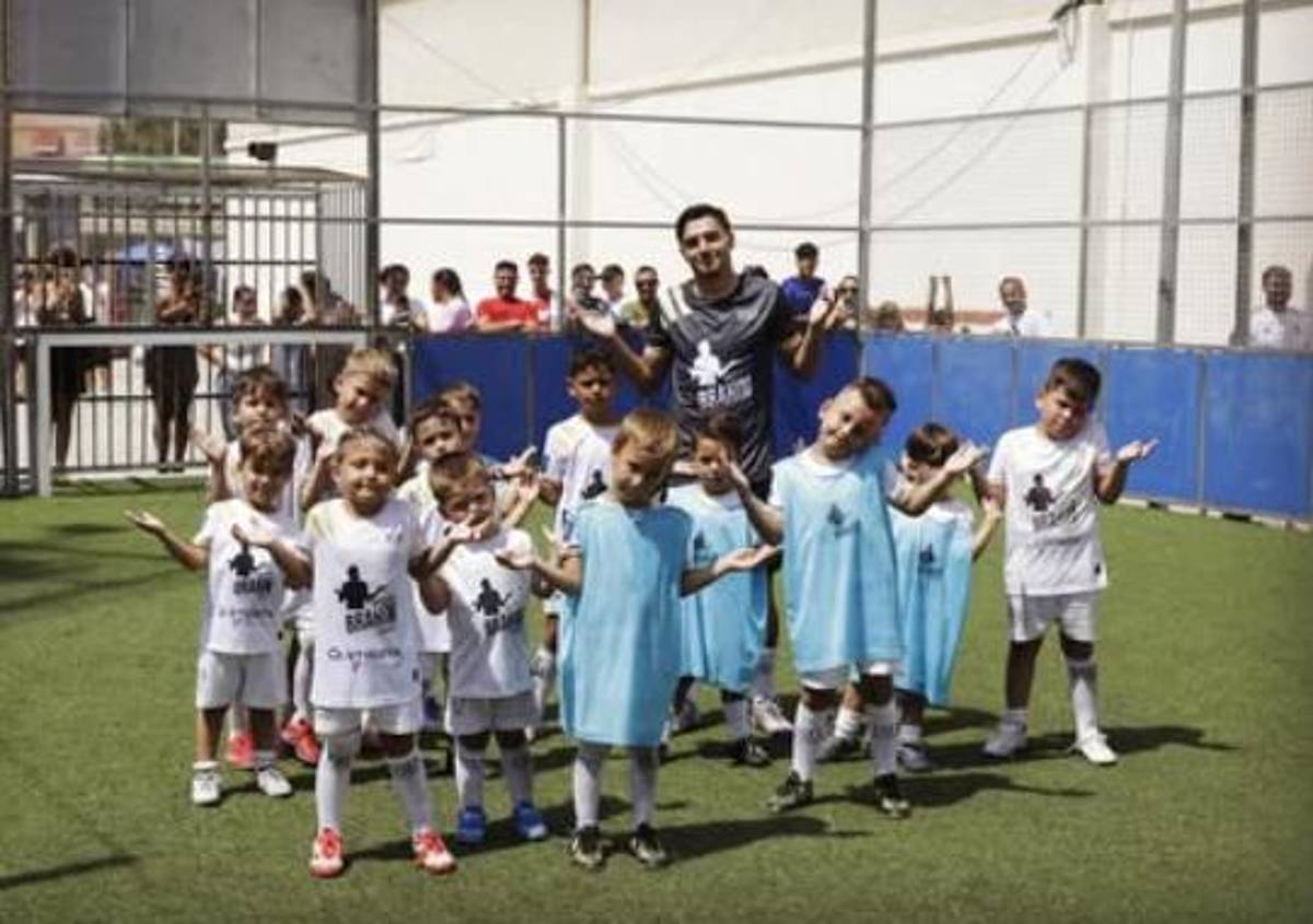 Mbappé y su mejor amigo se soltaron con Bad Bunny; Endrick festeja en exótico país y Vinicius sorprende