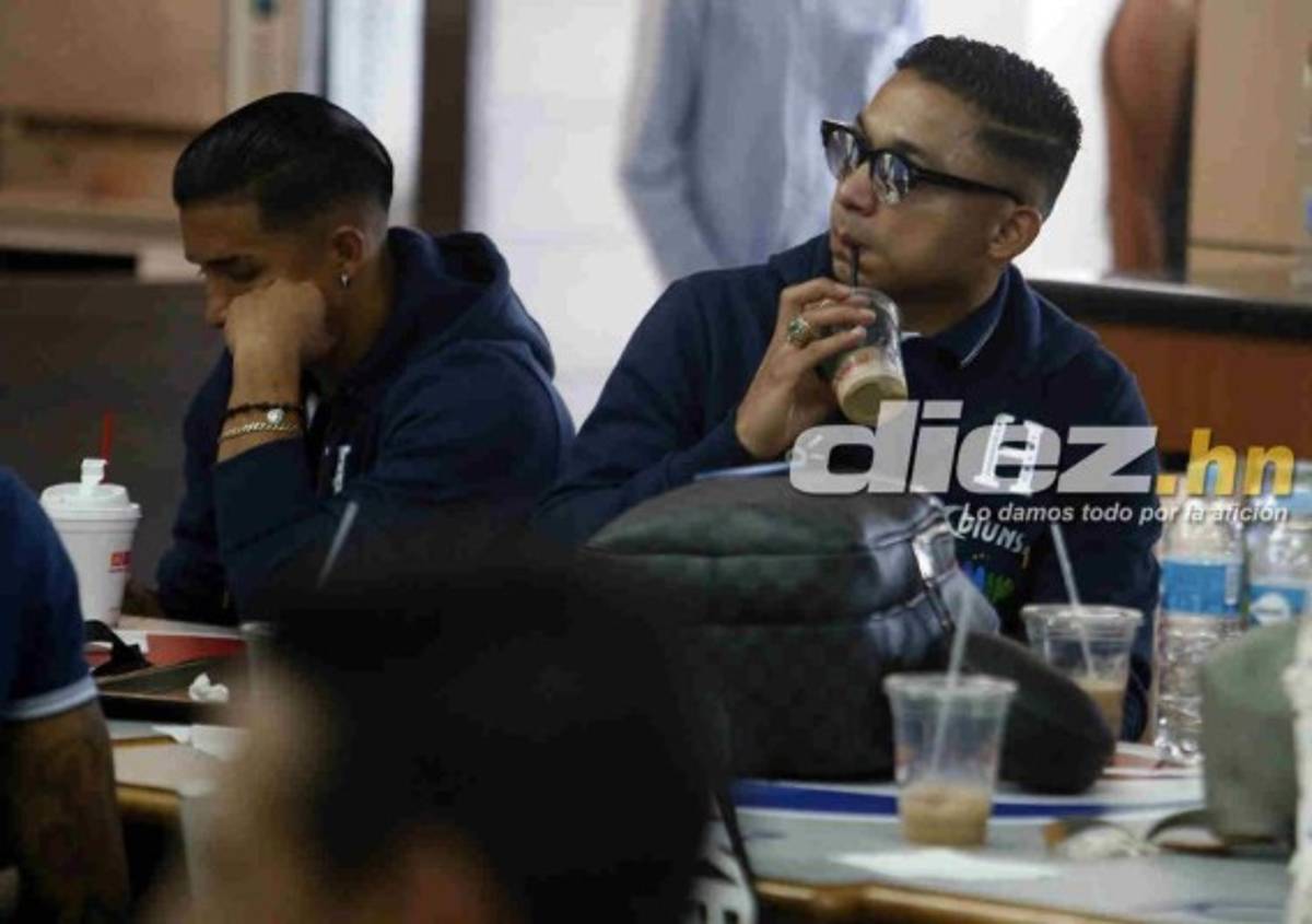 ¡Besos, abrazos y fotos! Así fue la salida de Honduras rumbo a Chile