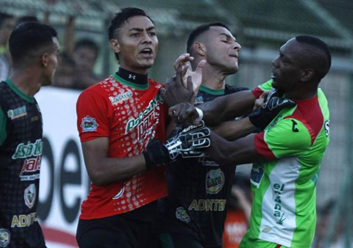 Los 11 futbolistas con más expulsiones en la historia de la Liga Nacional