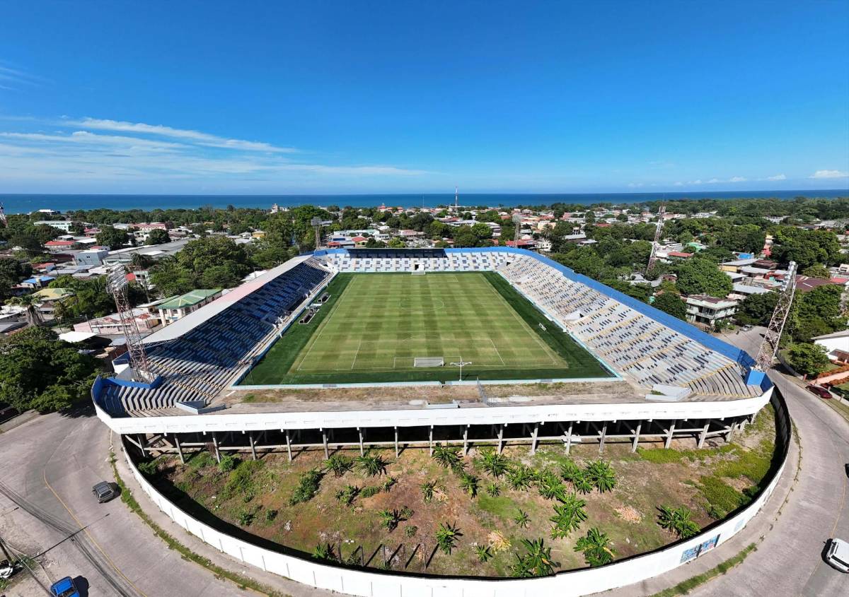 ¡La Ceiba de fiesta! Victoria celebró por lo alto, fichaje del Olimpia presente y exmundialista llegó a la final de Reservas