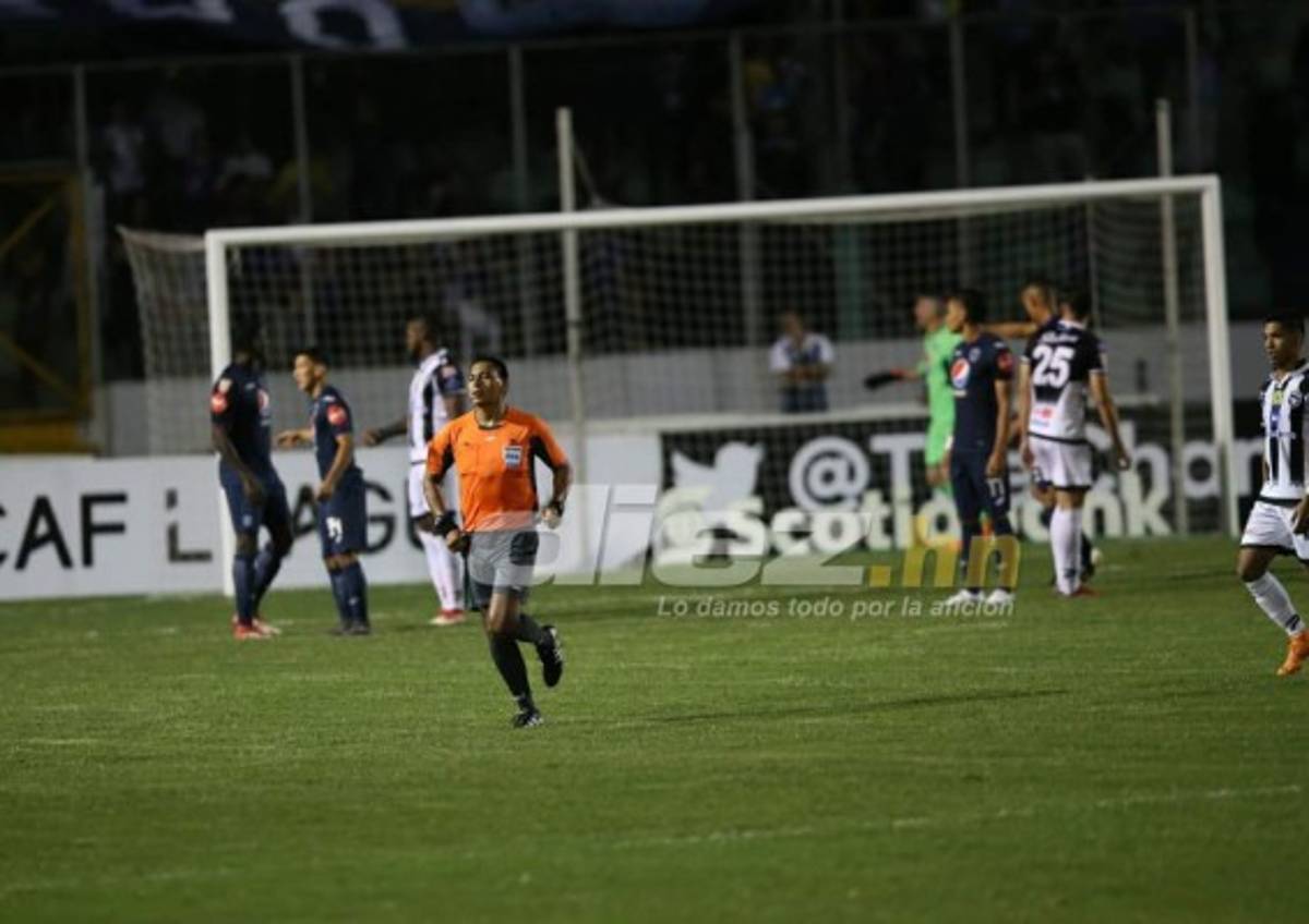 NO SE VIO EN TV: El eufórico festejo de Rubilio y el drama de Castellanos